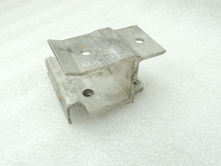 Oriģinālā BMW F20 F21 F22 F22 F30 F31 F34 Priekšējā tilta balsta stiprinājums, kreisais 51647245795