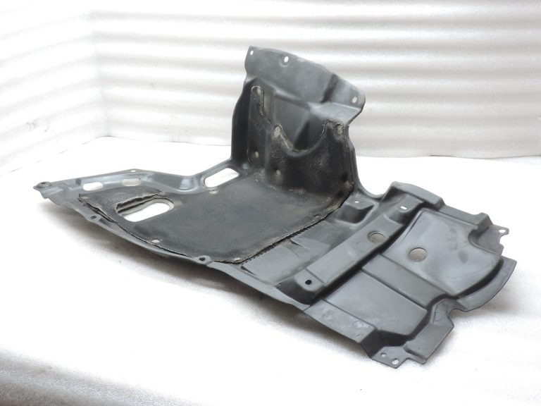 Oriģinālā 2004-2009 Toyota Corolla Verso AR10 apakšējā virsbūves aizsardzība priekšējā kreisā