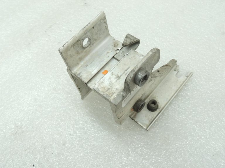 Oriģinālā BMW F20 F21 F22 F22 F30 F31 F34 Priekšējā tilta balsta stiprinājums, kreisais 51647245795