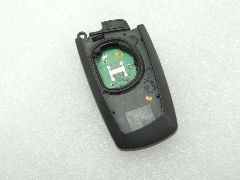 Oriģinālā BMW F30 F31 F32 F32 F34 F33 F33 F36 F20 aizdedzes atslēgas karte 434 MHz