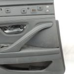 Oriģinālā BMW 5. sērijas F10 F11 aizmugurējā kreisā durvju paneļa durvju apdare BLACK LCSW 7273279