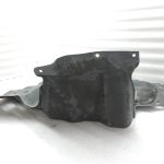 Oriģinālā 2004-2009 Toyota Corolla Verso AR10 apakšējā virsbūves aizsardzība priekšējā kreisā