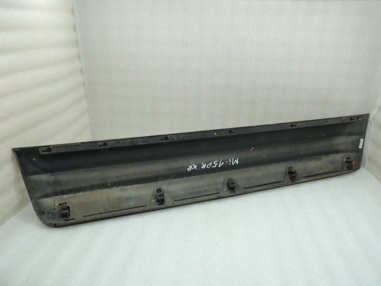 Mitsubishi Pajero V6 īso durvju līstes kreisās MR478753