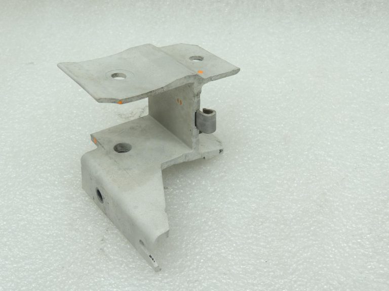 Oriģinālā BMW F20 F21 F22 F22 F30 F31 F34 Priekšējā tilta balsta stiprinājums, labais 51647245796