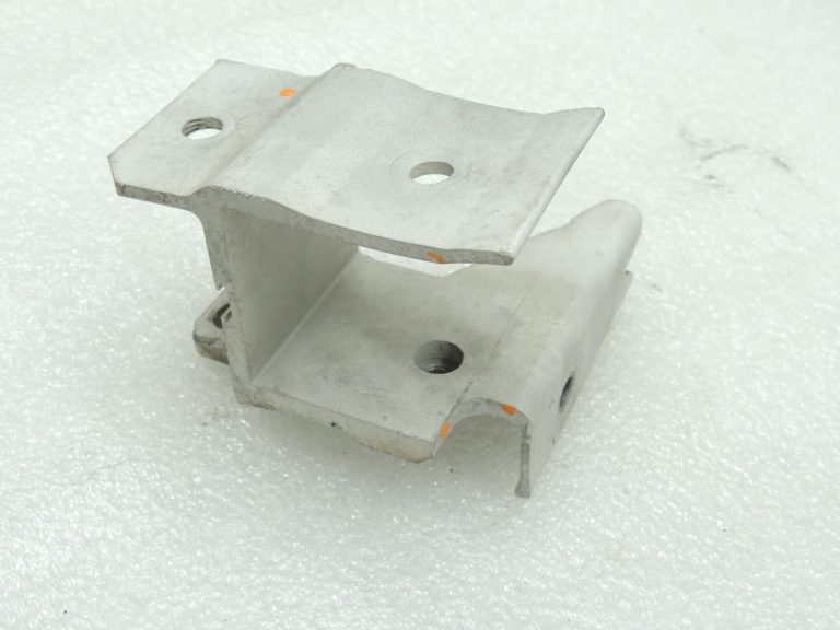 Oriģinālā BMW F20 F21 F22 F22 F30 F31 F34 Priekšējā tilta balsta stiprinājums, labais 51647245796