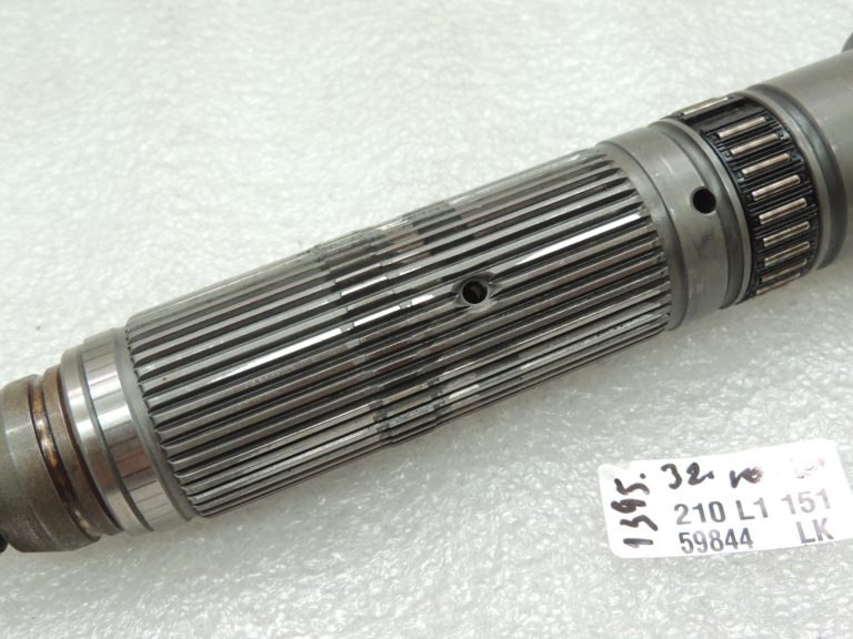 Oriģinālās BMW X3 E83 ATC400 pārnesumkārbas galvenās vārpstas 27107526278, 7526278
