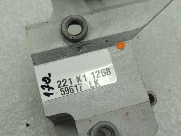 Oriģinālā BMW F20 F21 F22 F22 F30 F31 F34 Priekšējā tilta balsta stiprinājums, labais 51647245796