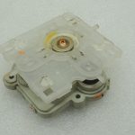 Mitsubishi Pajero V78W Ārējā spoguļa servomotors kreisais