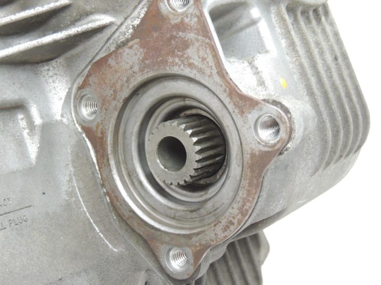 BMW X3 E83 ATC400 pārnesumkārbas vāciņš aizmugurējais 7526278