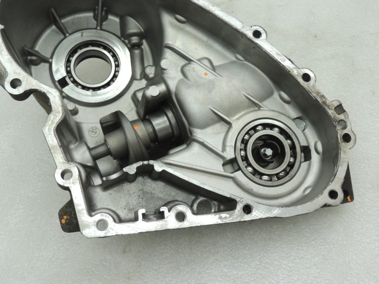 BMW X3 E83 ATC400 pārnesumkārbas vāciņš aizmugurējais 7526278