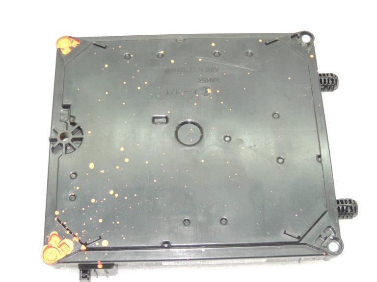 Renault Laguna III BCM vadības bloks UCH drošinātāju kārba 284B14540R 284B10044R
