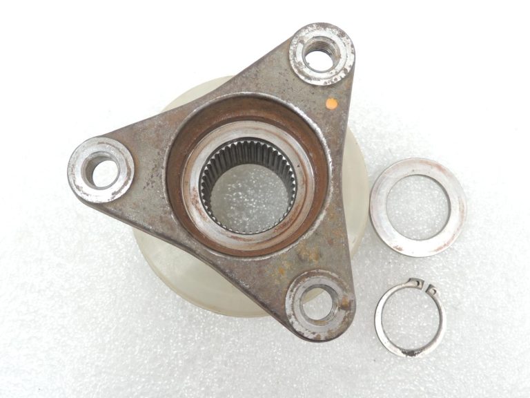 BMW X3 E83 Pārnesumkārbas piedziņas atloku aizmugurējais LK=96mm 27107537662