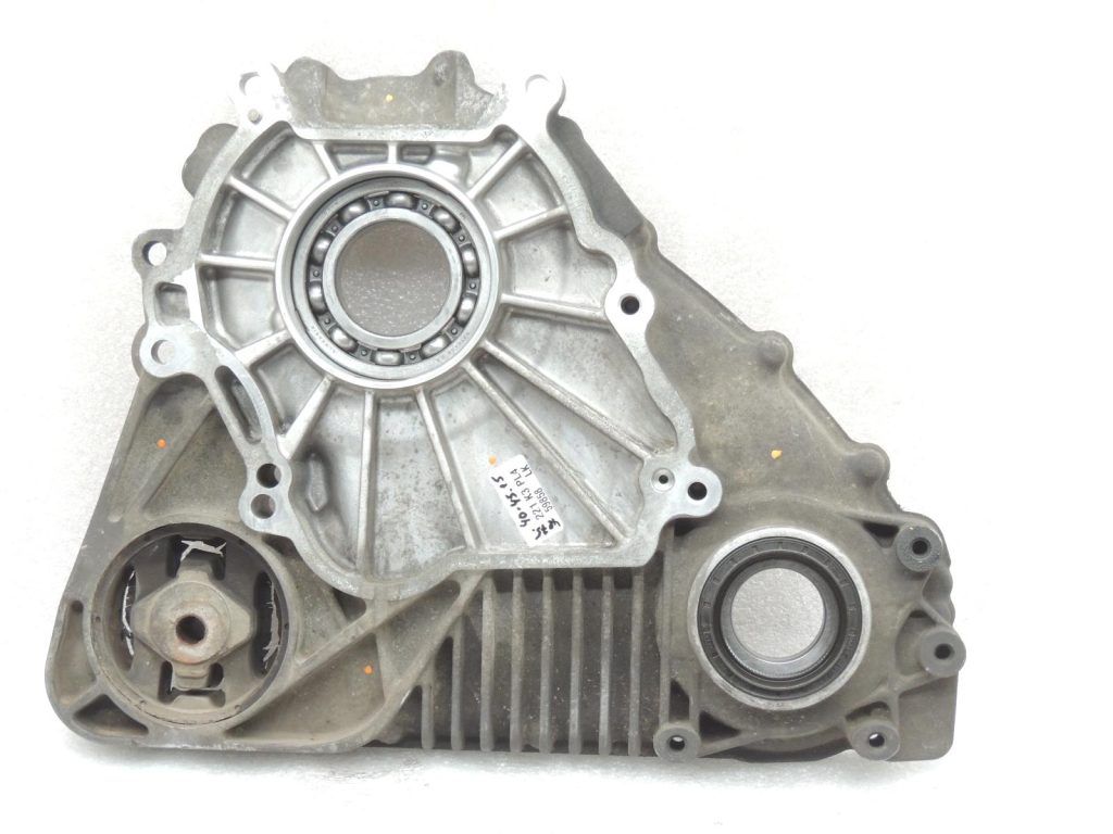 BMW X3 E83 ATC400 pārnesumkārbas vāciņš priekšējais 7526278