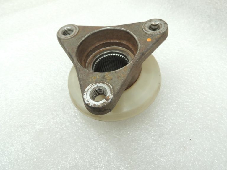 BMW X3 E83 Pārnesumkārbas piedziņas atloku aizmugurējais LK=96mm 27107537662