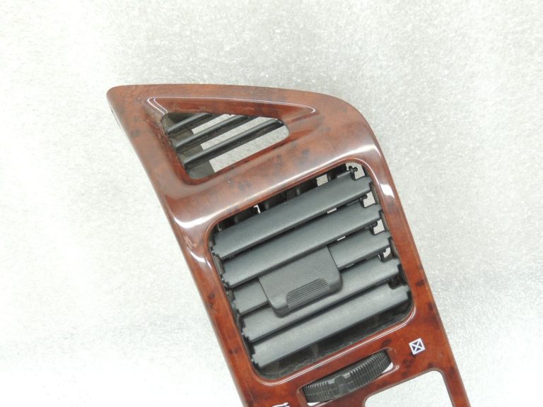 Mitsubishi Pajero V7 V6 ventilācijas atveres koka vāks kreisais MR456381