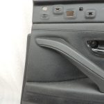 Oriģinālā BMW 5. sērijas F10 F11 aizmugurējā labā durvju paneļa durvju apdare BLACK LCSW 7273280
