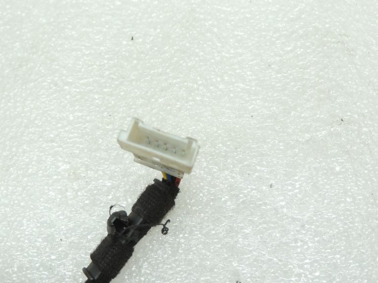 Oriģinālā BMW F31 kreisās aizmugurējās durvis kreisās puses vārpstas piedziņa 51247340976, 7340976
