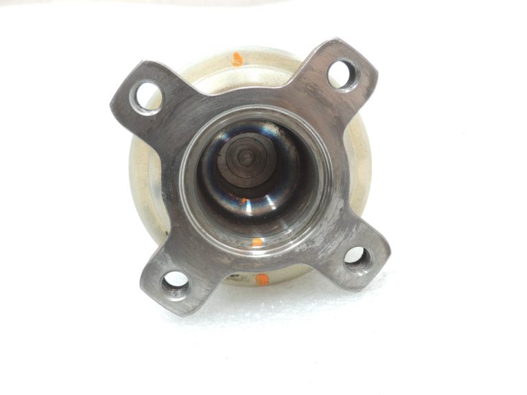 Oriģinālā BMW X3 E83 pārnesumkārbas pārnesumkārbas piedziņas atloku priekšējais 27107537664