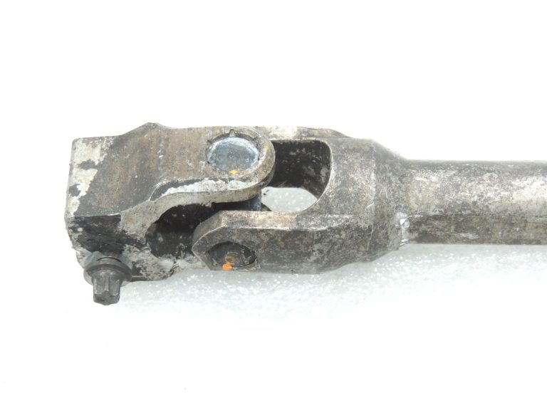 Oriģinālā BMW F20 F20 F21 F22 F22 F30 F31 Stūres vārpstas universālā locītava 32306791295 DEFEKTĪVA