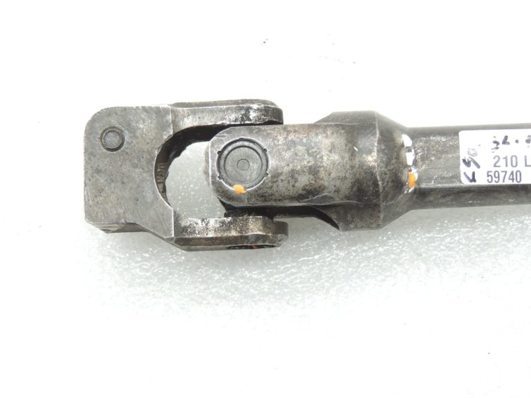 Oriģinālā BMW F20 F20 F21 F22 F22 F30 F31 Stūres vārpstas universālā locītava 32306791295 DEFEKTĪVA