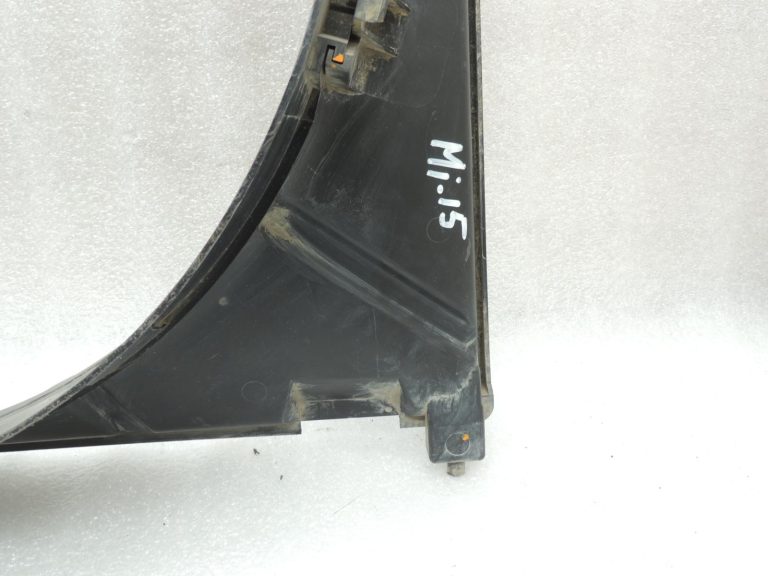 Mitsubishi Pajero V7 V6 3.2 DI-D Radiatora ventilatora difuzors MR404894 MR497044