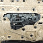 Oriģinālā BMW 5. sērijas F10 F11 aizmugurējā labā durvju paneļa durvju apdare BLACK LCSW 7273280