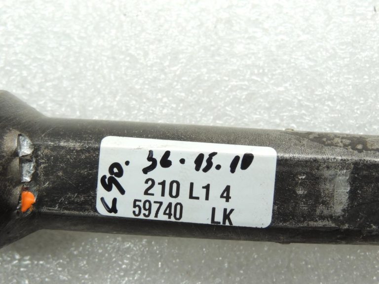 Oriģinālā BMW F20 F20 F21 F22 F22 F30 F31 Stūres vārpstas universālā locītava 32306791295 DEFEKTĪVA