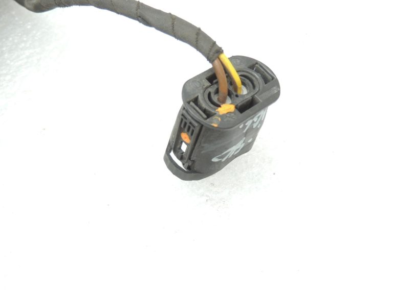 Oriģinālā BMW F20 F21 F21 F22 F22 F30 F31 F34 miglas luktura H8 spuldze Steker Repartur