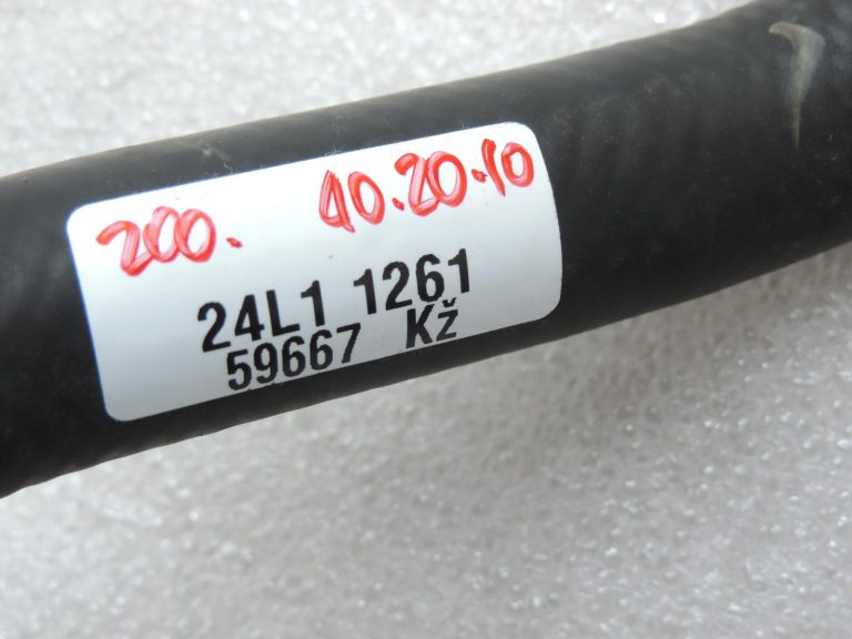Oriģinālā Toyota Yaris P9 1.3 VVT-i (2SZFE) siltummaiņa izplūdes ūdens šļūtene