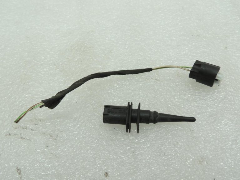 Oriģinālais BMW ārējās temperatūras sensors ar kontaktdakšu 65816936953