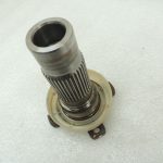Oriģinālā BMW X3 E83 pārnesumkārbas pārnesumkārbas piedziņas atloku priekšējais 27107537664