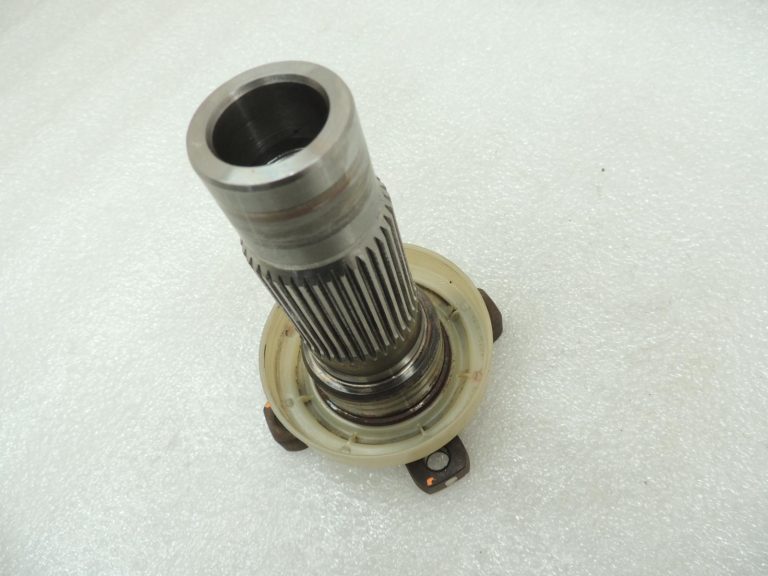 Oriģinālā BMW X3 E83 pārnesumkārbas pārnesumkārbas piedziņas atloku priekšējais 27107537664