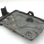 Mitsubishi Pajero V64W V68W V78W Akumulatora pozīcija priekšpusē MR440936