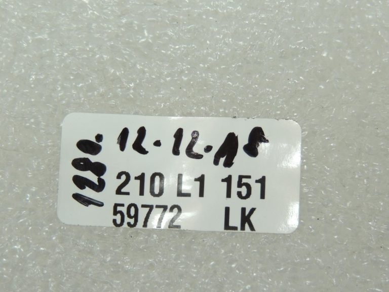 Oriģinālā BMW X3 E83 pārnesumkārbas pārnesumkārbas piedziņas atloku priekšējais 27107537664