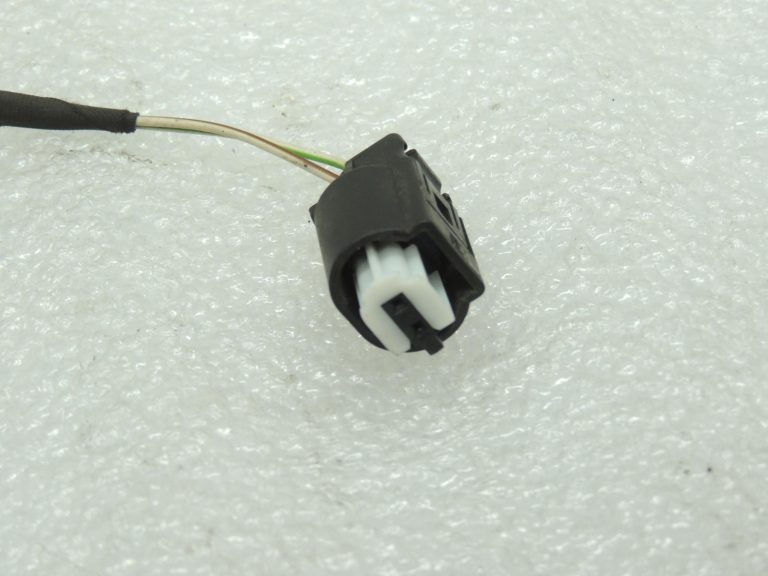 Oriģinālais BMW ārējās temperatūras sensors ar kontaktdakšu 65816936953