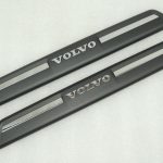 Volvo V40 II Cross Country iekšējās sliekšņu apmales priekšējais komplekts 31265842
