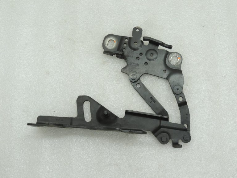Oriģinālā BMW F20 F20 F21 F22 F22 F30 F30 F31 F34 Priekšējā pārsega eņģe kreisā melna 475