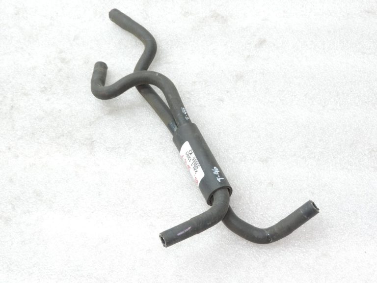 Oriģinālā Toyota Yaris P9 1.3 VVT-i (2SZFE) Ūdens šļūtenes apvedceļš Nr.1