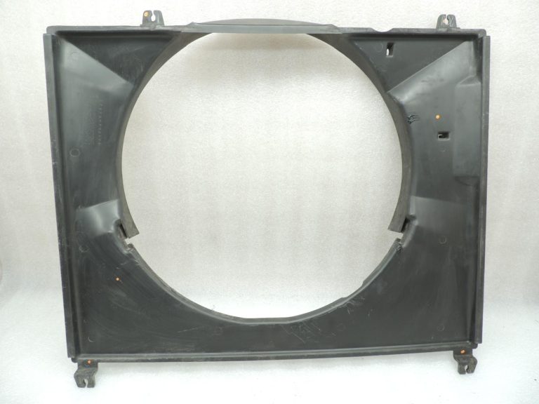 Mitsubishi L200 K74T 4D56 2.5TD pārsega ventilācijas atveres difuzors MR571153