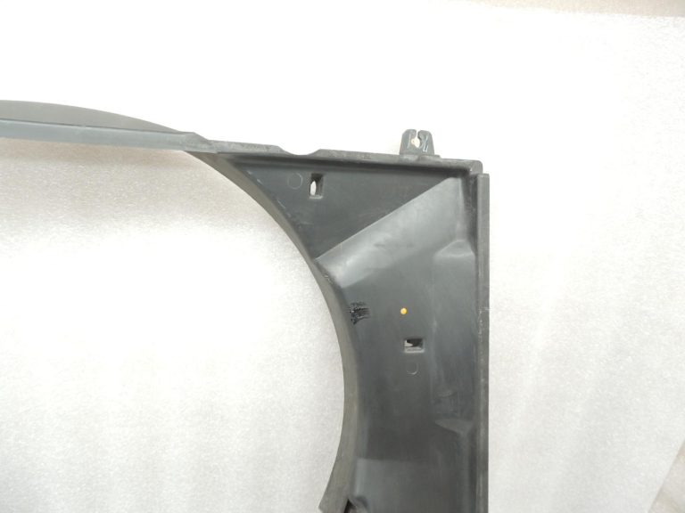 Mitsubishi L200 K74T 4D56 2.5TD pārsega ventilācijas atveres difuzors MR571153