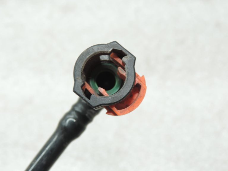 Oriģinālā 2005-2011 Toyota Yaris P9 1.3 VVT-i degvielas sūkņa caurule