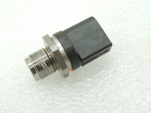 Oriģinālais BMW F20 F21 F22 F22 F30 F31 F34 dīzeļdegvielas B47 N47 N57 degvielas spiediena sensors