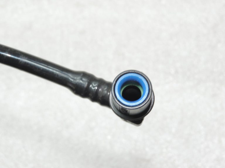 Oriģinālā 2005-2011 Toyota Yaris P9 1.3 VVT-i degvielas sūkņa caurule