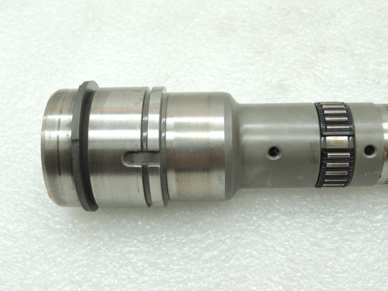 Oriģinālās BMW X3 E83 ATC400 pārnesumkārbas galvenās vārpstas 27107573217 7573217