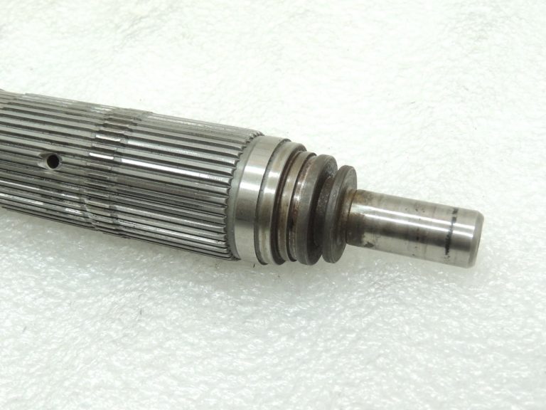 Oriģinālās BMW X3 E83 ATC400 pārnesumkārbas galvenās vārpstas 27107573217 7573217