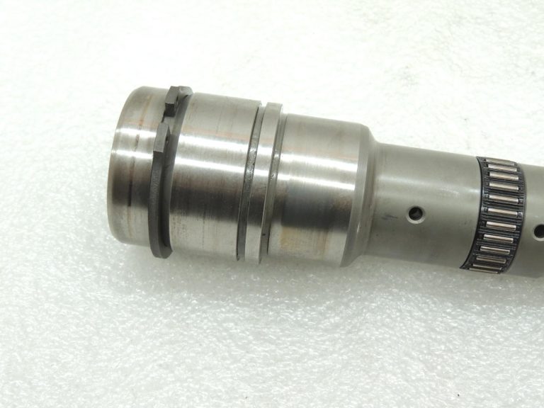 Oriģinālās BMW X3 E83 ATC400 pārnesumkārbas galvenās vārpstas 27107573217 7573217