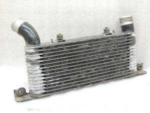 Mitsubishi Pajero V7 V6 3.2 DI-D 4M41 starpdzesētājs MR404751 starpdzesētājs