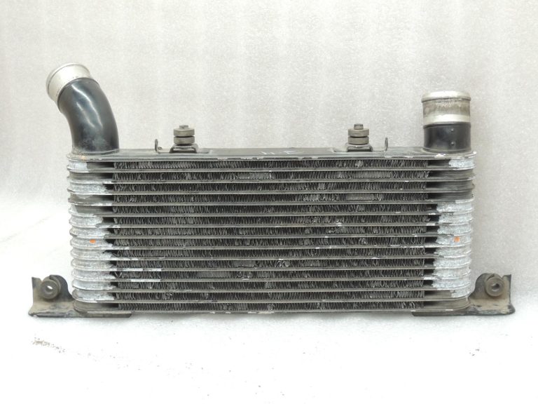 Mitsubishi Pajero V7 V6 3.2 DI-D 4M41 starpdzesētājs MR404751 starpdzesētājs