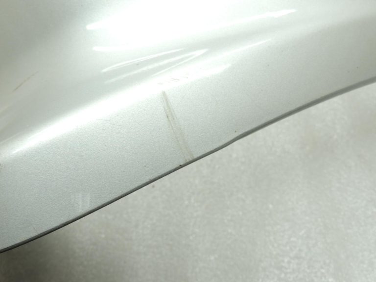 Mitsubishi Pajero V74W V75W V75W V78W Aizmugurējā bampera apdare labā MR478782