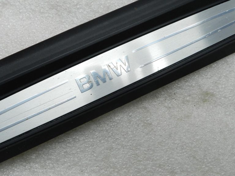 BMW F31 Oriģinālais durvju slieksnis priekšējais kreisais 51477263315